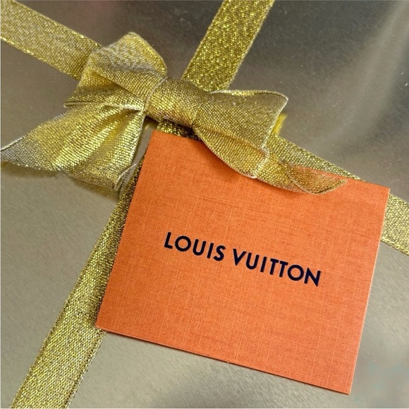 Louis Vuitton Mini Orange Envelope and Card Set from Authentic Bag Purchase - Picture 2 of 7